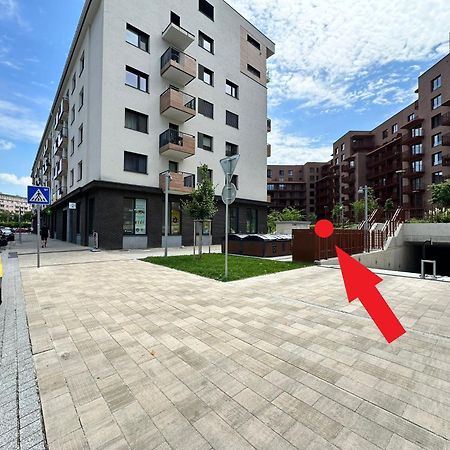 Zwirn1, Uplne Nove, Parkovanie, Klimatizacia, Bratislava Buitenkant foto