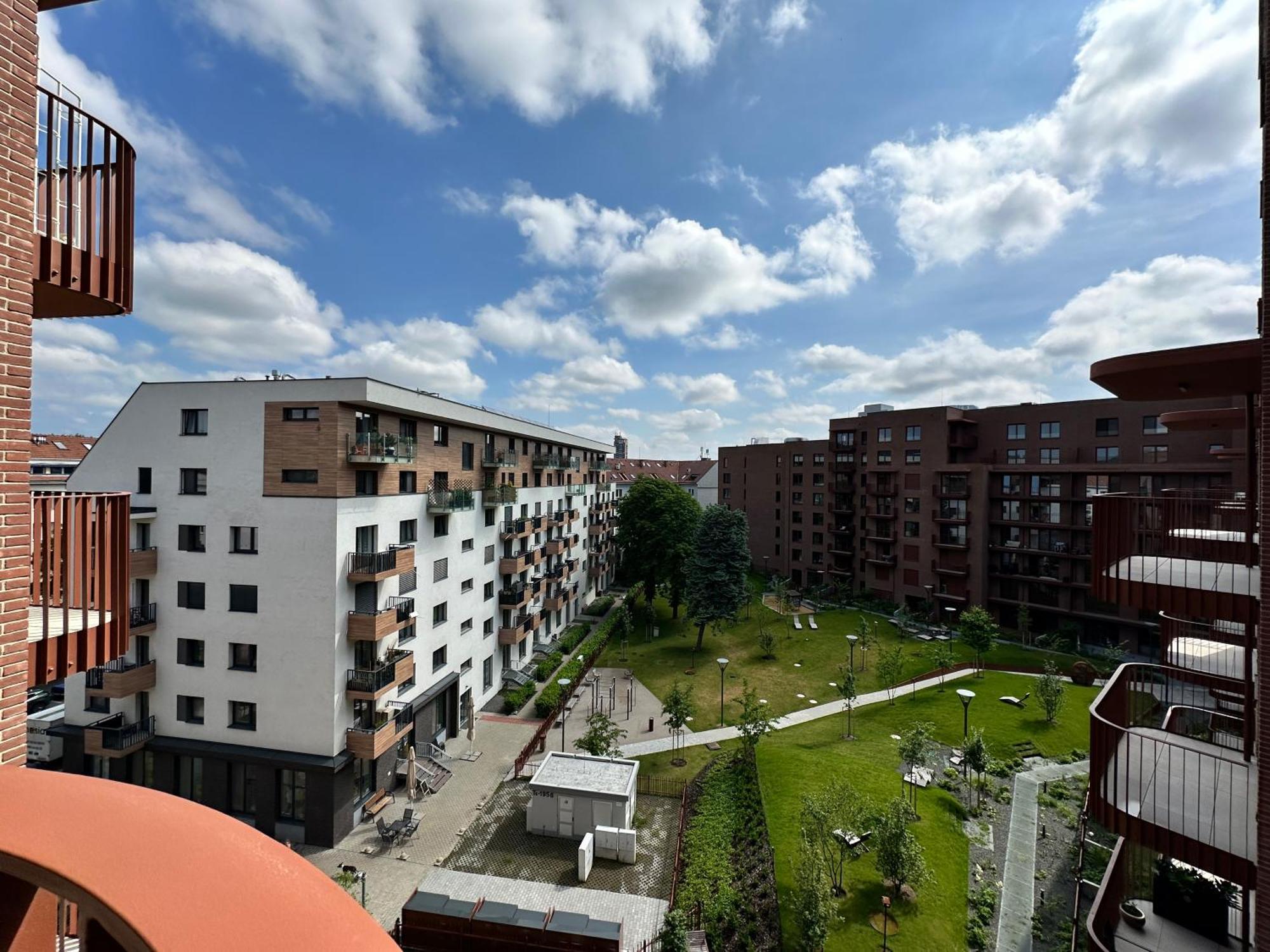 Zwirn1, Uplne Nove, Parkovanie, Klimatizacia, Bratislava Buitenkant foto